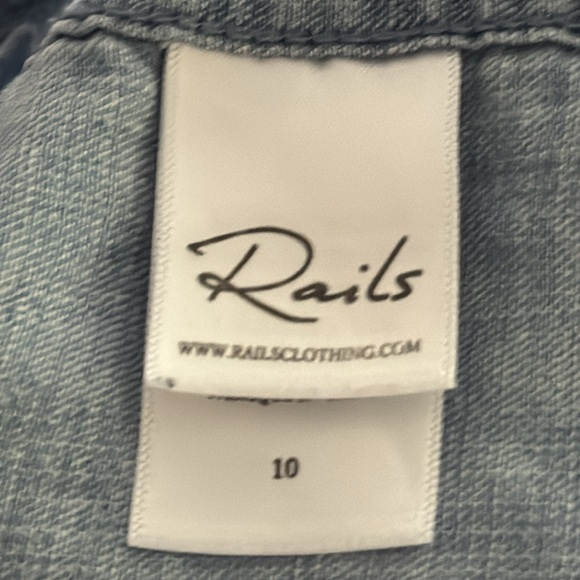 Rails, Denim floral patch button down, Size 10 kid, excellent gently used - Picture 6 of 7
